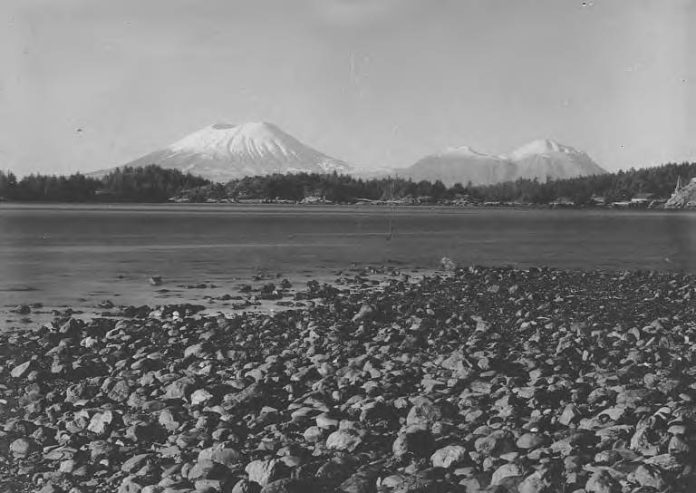 How a volcano become the most famous tourist spot
