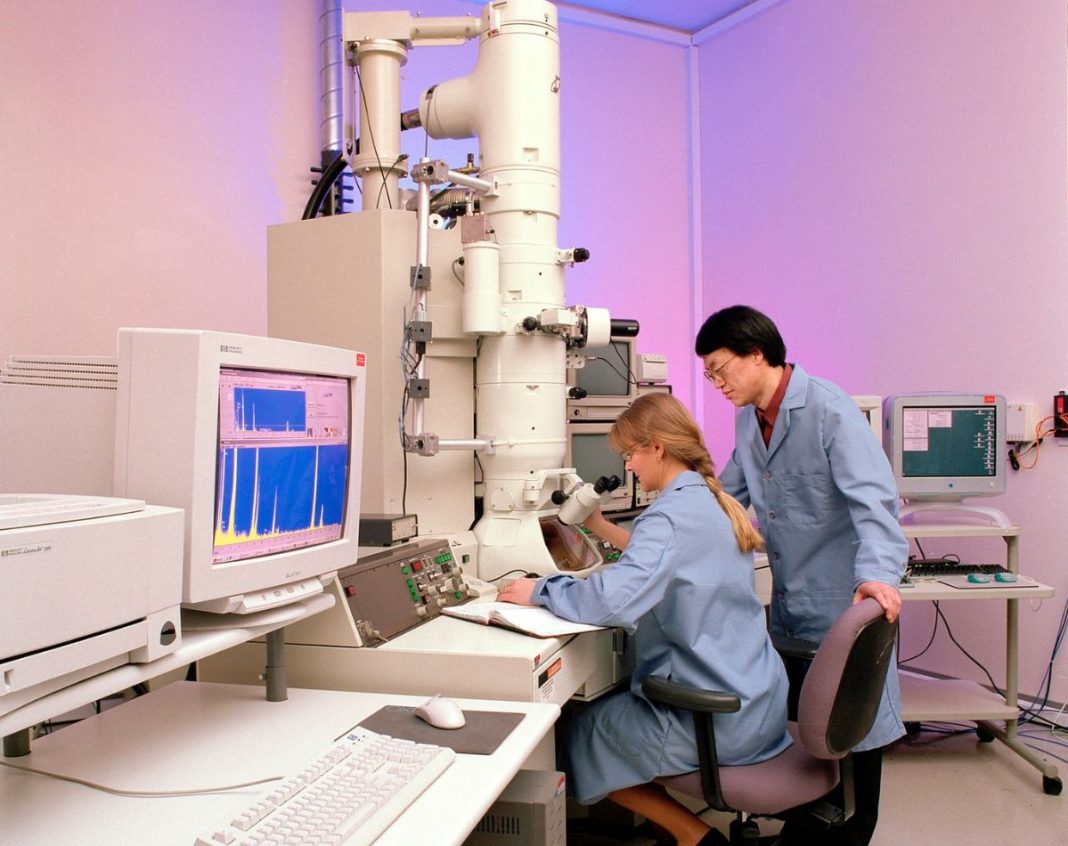 World’s Fastest Microscope - Updates on AI & Technology by Outreinfo